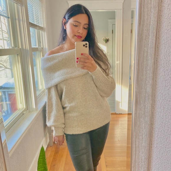 Meet your Posher, Vanessa - Picture 1 of 2